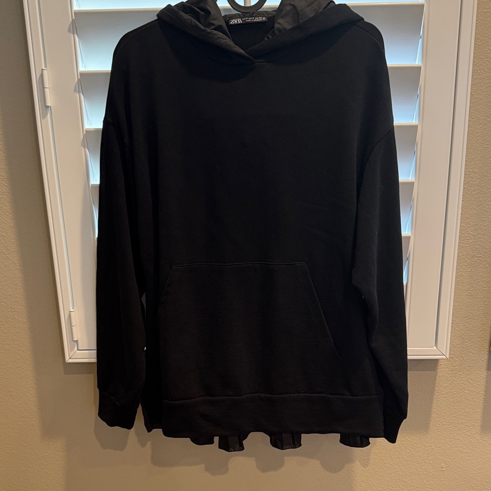 Zara Pleated Back Black Hoodie